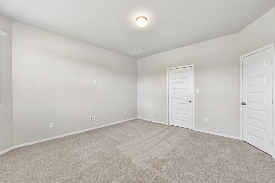 Spacious, unfurnished interior of a new home in Edgebrooke, Pflugerville (Image 18).
