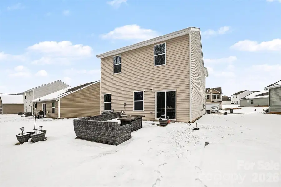 Exterior details and patio area of a home in , Gastonia (Image 3).