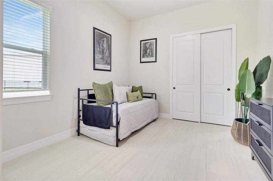 Furnished interior view inside a new home in , Orlando (Image 58).