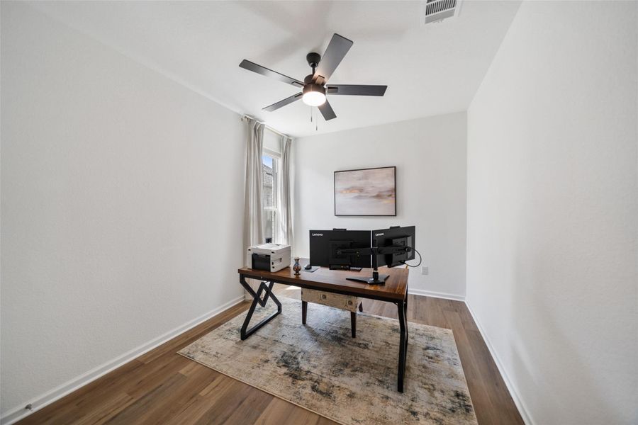 Furnished interior view inside a new home in Pomona, Manvel (Image 14).