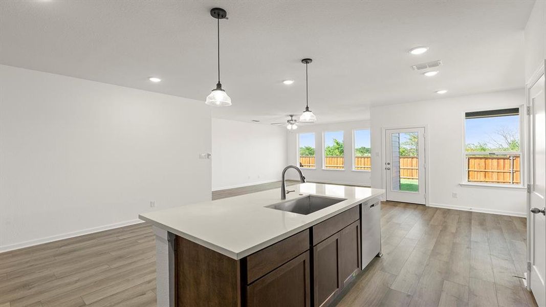 11. 3147 Duck Heights - Kitchen (4) 11. 3147 Duck Heights - Kitchen (4)