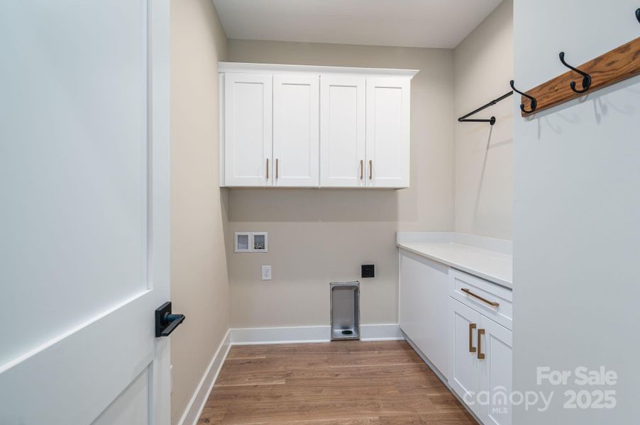 Furnished interior view inside a new home in , Lincolnton (Image 4).
