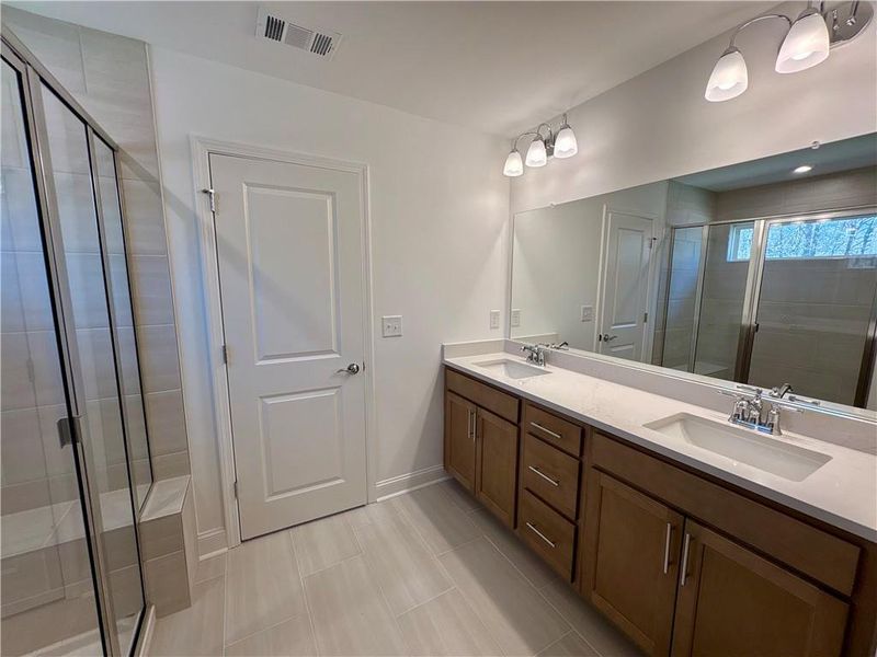 Furnished interior view inside a new home in Riversprings, Dacula (Image 14). Furnished interior view inside a new home in Riversprings, Dacula (Image 14).