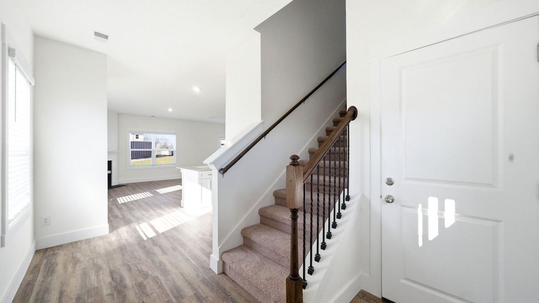 Spacious, unfurnished interior of a new home in Fieldcrest Acres, Blountville (Image 29).