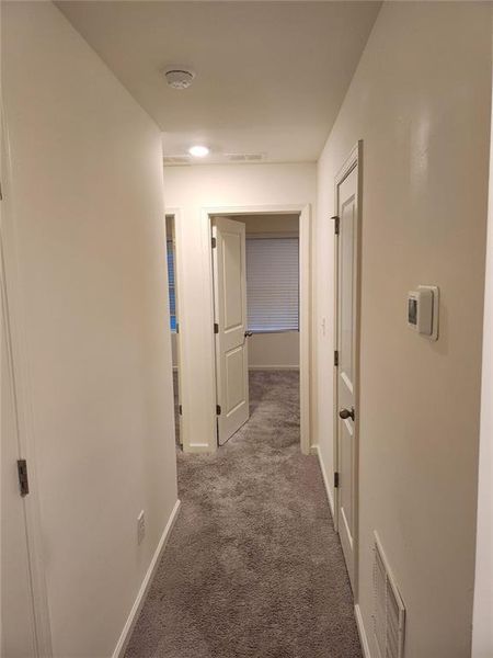 Spacious, unfurnished interior of a new home in , Atlanta (Image 9).