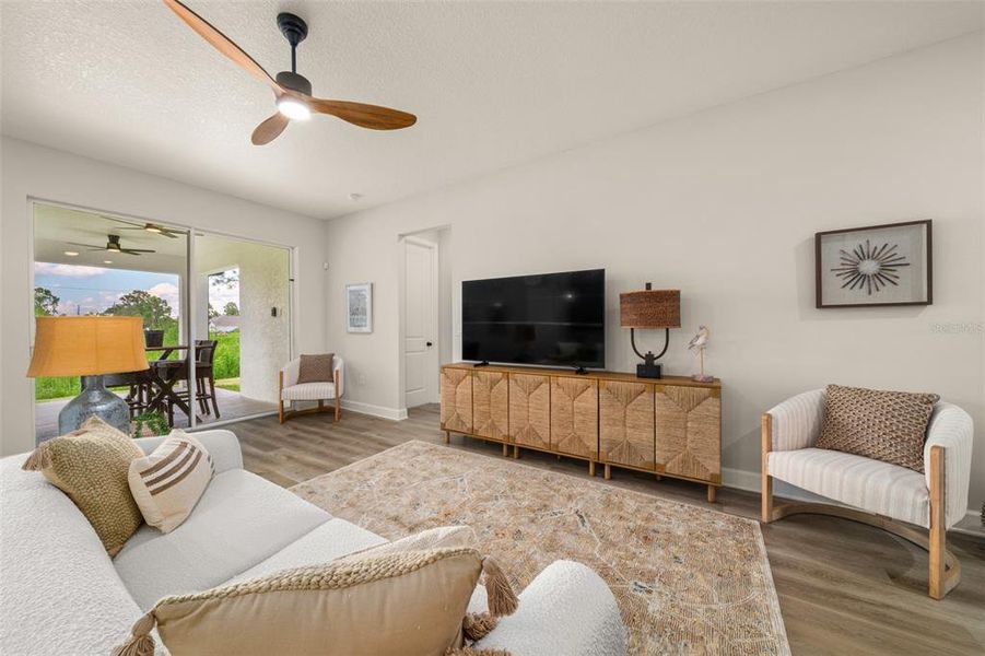 Furnished interior view inside a new home in , Sebring (Image 41).