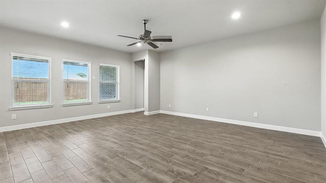 Spacious, unfurnished interior of a new home in Retta Estates, Mansfield (Image 27).