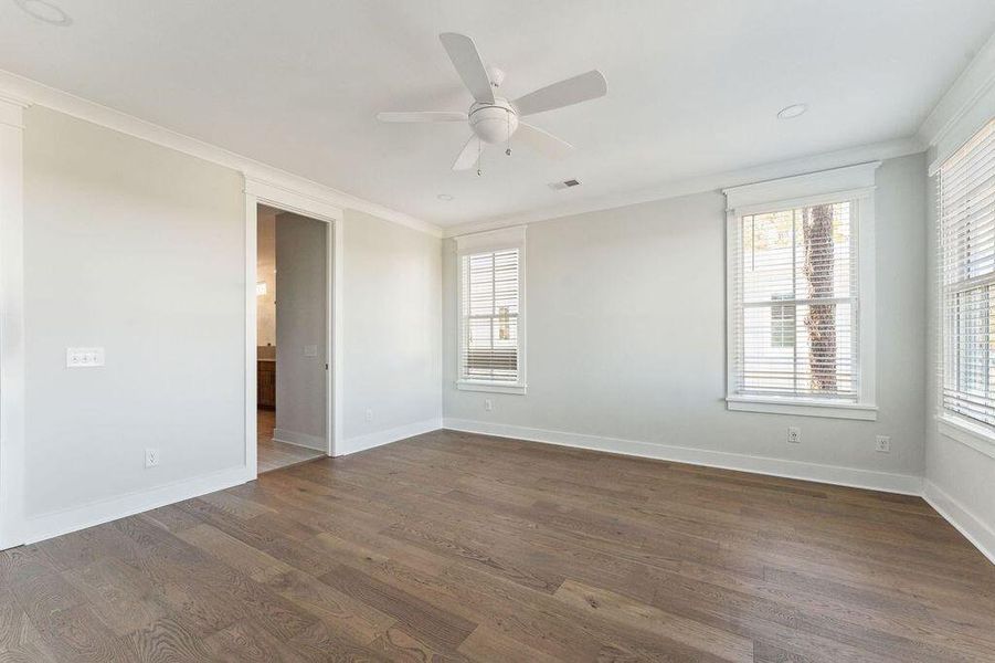Spacious, unfurnished interior of a new home in Kings River Preserve, Hollywood (Image 26). Spacious, unfurnished interior of a new home in Kings River Preserve, Hollywood (Image 26).