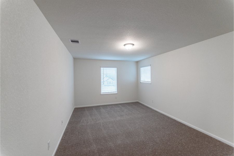 Spacious, unfurnished interior of a new home in Martha's Vineyard, Alvin (Image 43).