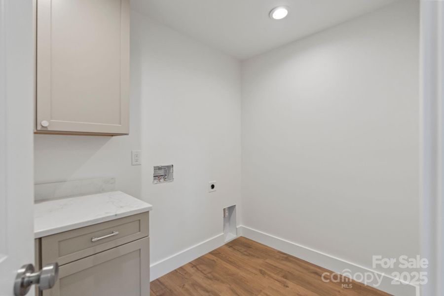 Image 46 of a home in .