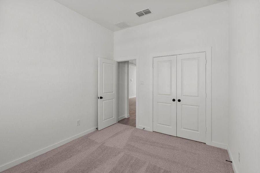 Spacious, unfurnished interior of a new home in Bridgeland 45', 50', 70', Cypress (Image 25).