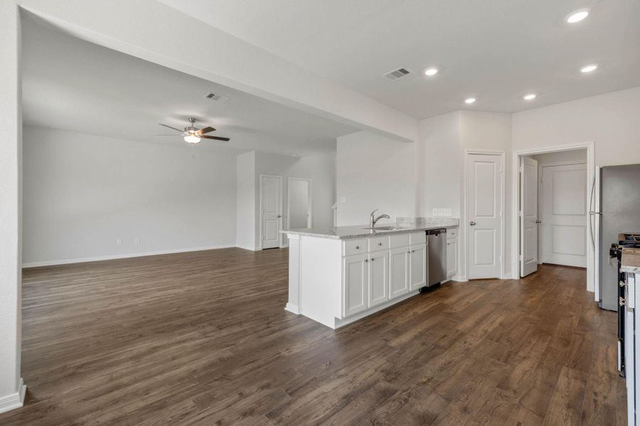 Image 27 of a home in Pinewood Trails.