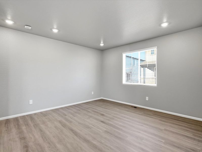 Spacious, unfurnished interior of a new home in York Station, Thornton (Image 10). Spacious, unfurnished interior of a new home in York Station, Thornton (Image 10).