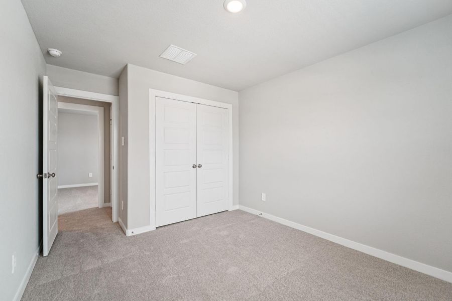 Spacious, unfurnished interior of a new home in Southwinds, Baytown (Image 29). Spacious, unfurnished interior of a new home in Southwinds, Baytown (Image 29).