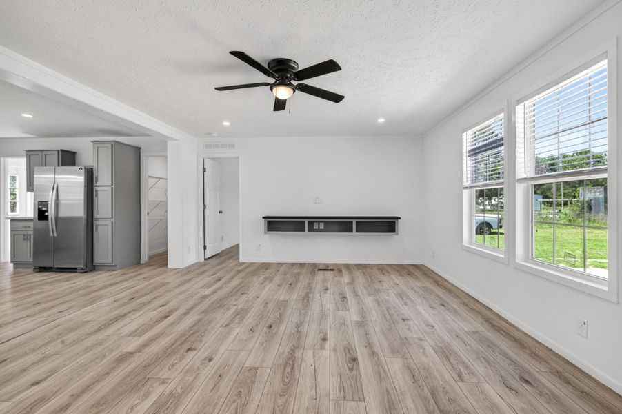 Spacious, unfurnished interior of a new home in , Cross (Image 41).