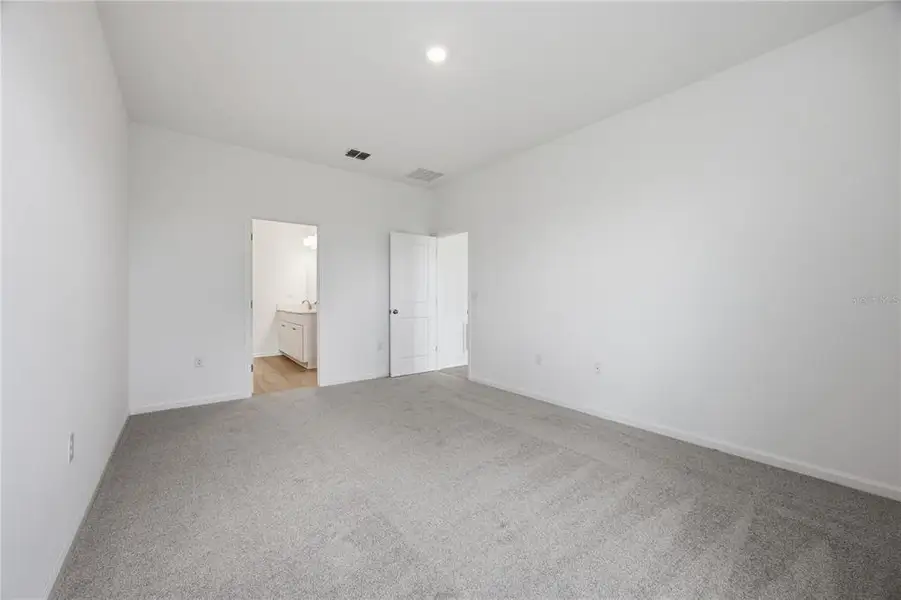 Spacious, unfurnished interior of a new home in , Okahumpka (Image 21). Spacious, unfurnished interior of a new home in , Okahumpka (Image 21).