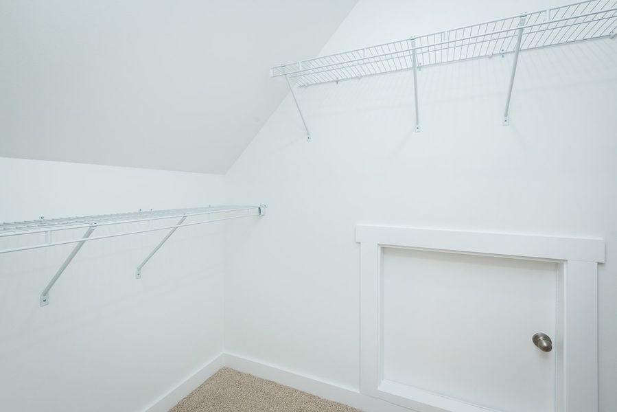 Spacious, unfurnished interior of a new home in Pallini Place, Elon (Image 26).