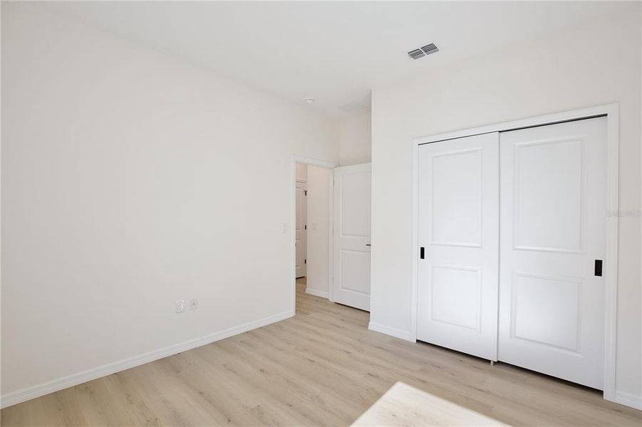 Spacious, unfurnished interior of a new home in , Groveland (Image 23).