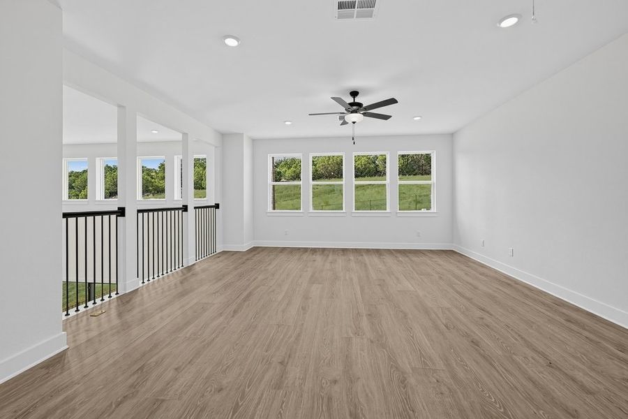 Spacious, unfurnished interior of a new home in Travisso, Leander (Image 18).