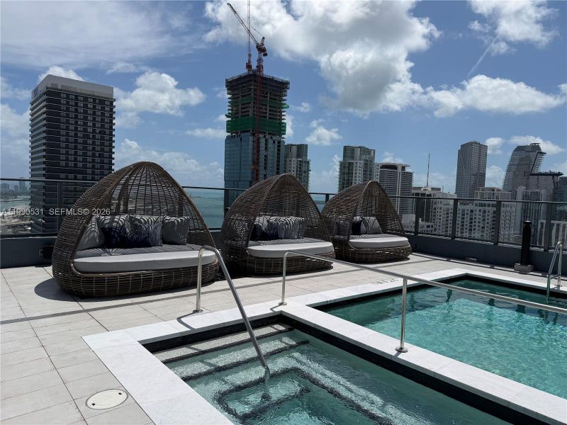 Condo located in Miami, FL showcasing its design and architecture (Image 29).