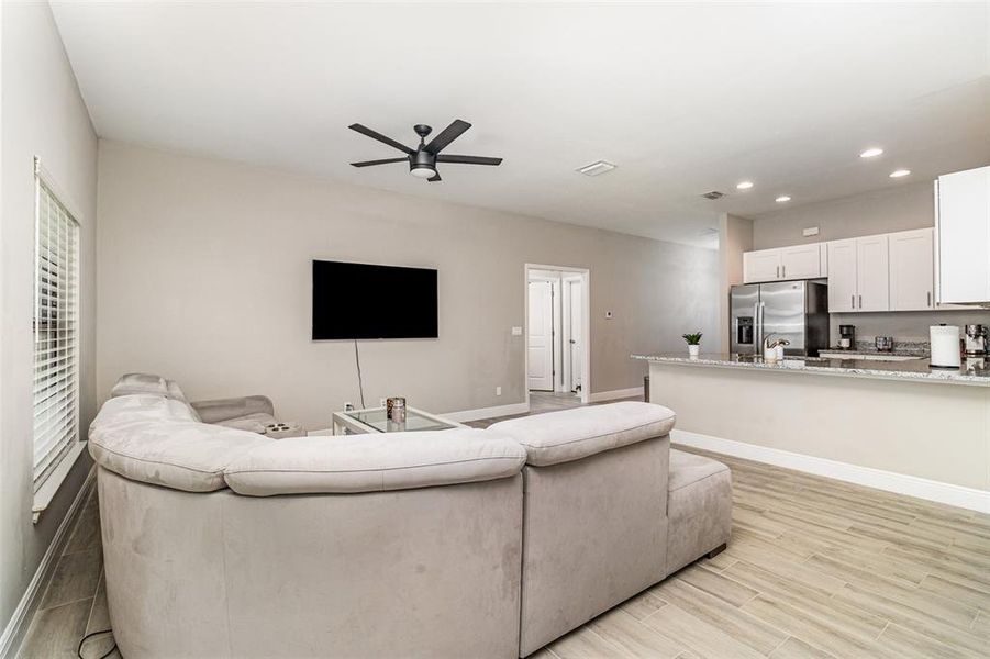 Furnished interior view inside a new home in , Cape Coral (Image 15).