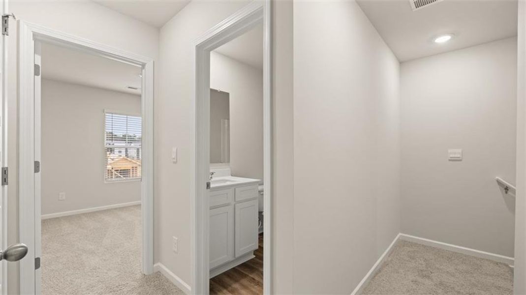 Image 36 of a home in Willowbrook.