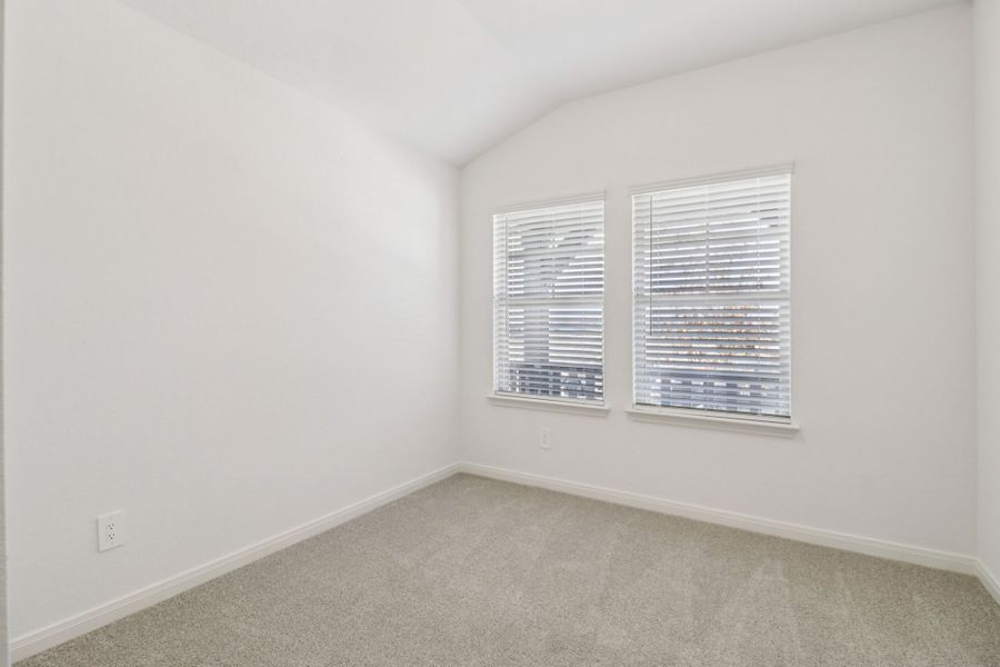 Spacious, unfurnished interior of a new home in Stetson Ridge, Marion (Image 24).