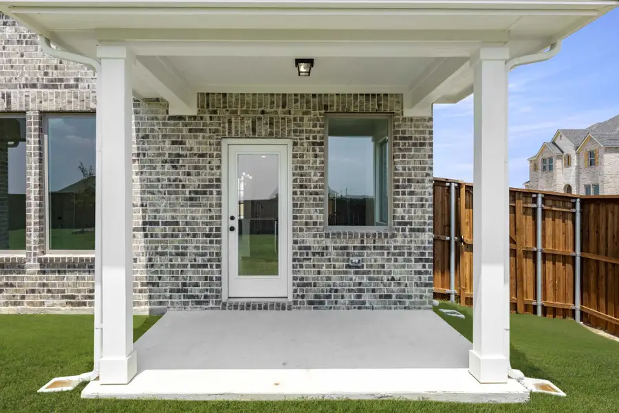 Representative exterior details of a home built from the Sterling by Ashton Woods in Gateway Parks, Forney (Image 3).