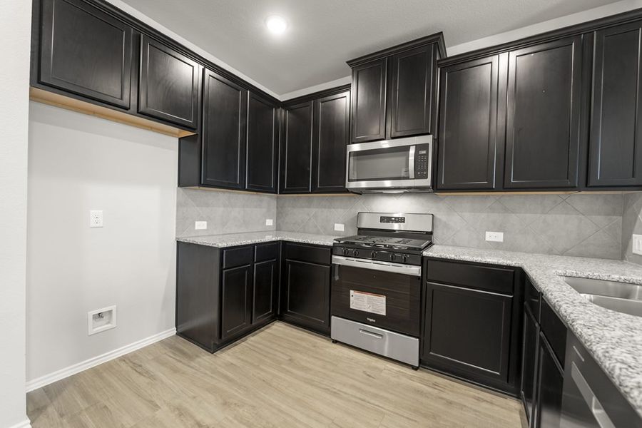 Furnished interior view inside a new home in Sierra Vista Townhomes, Rosharon (Image 5).