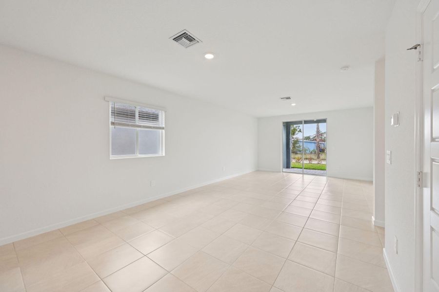 TPA-VirtualStaging-Acadia3L13-Chic-Dinin