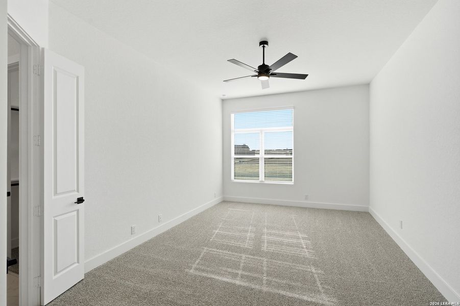 Spacious, unfurnished interior of a new home in Prominence, San Antonio (Image 19).