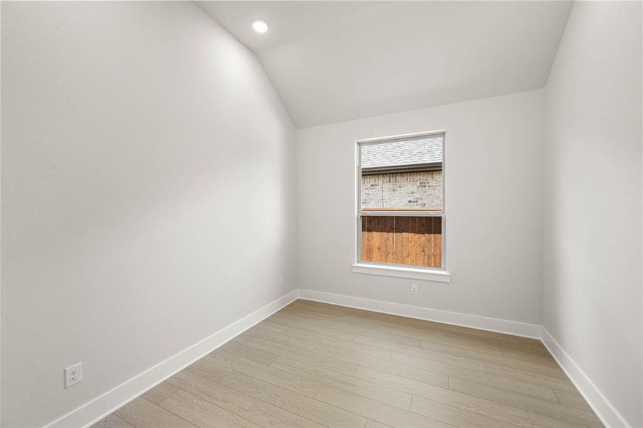 2219 Shady Elm- Study-1 2219 Shady Elm- Study-1