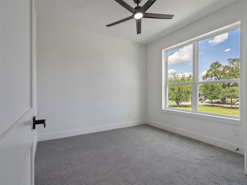 Image 6 of a home in . Image 6 of a home in .