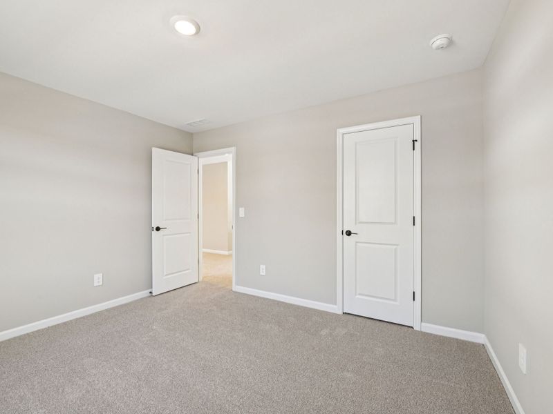 Spacious, unfurnished interior of a new home in Watkins Glen, Raleigh (Image 23).