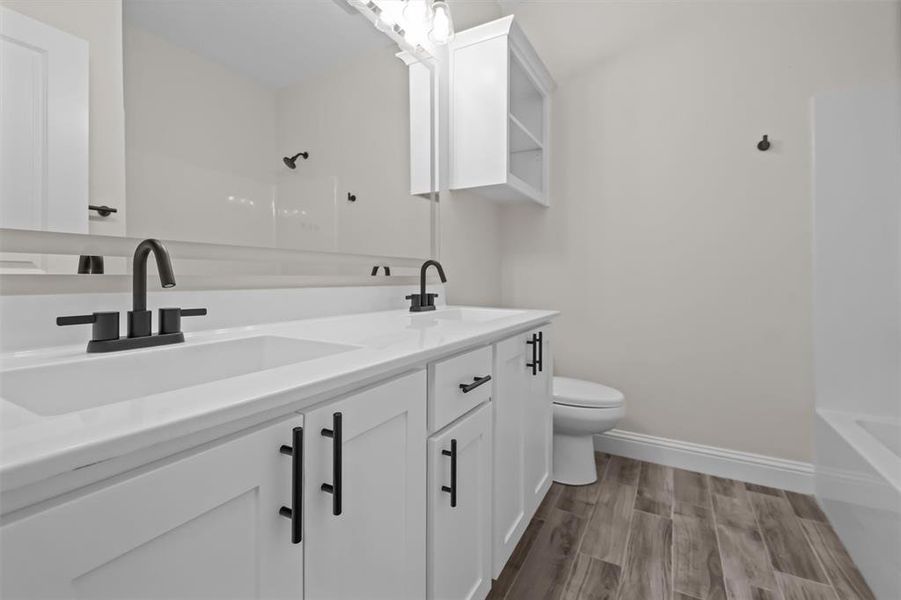 Furnished interior view inside a new home in , Lindale (Image 7).