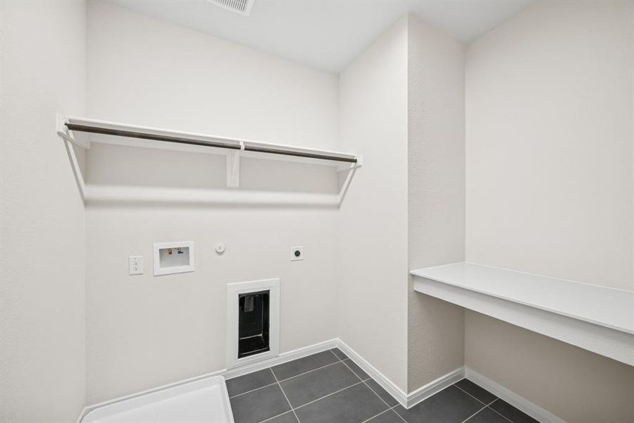 Spacious, unfurnished interior of a new home in Walsh Cottage, Fort Worth (Image 18).