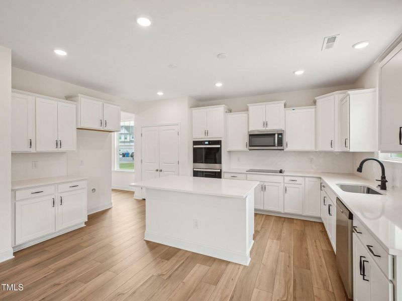 11-web-or-mls-Frost Mdw Wy-3105-011