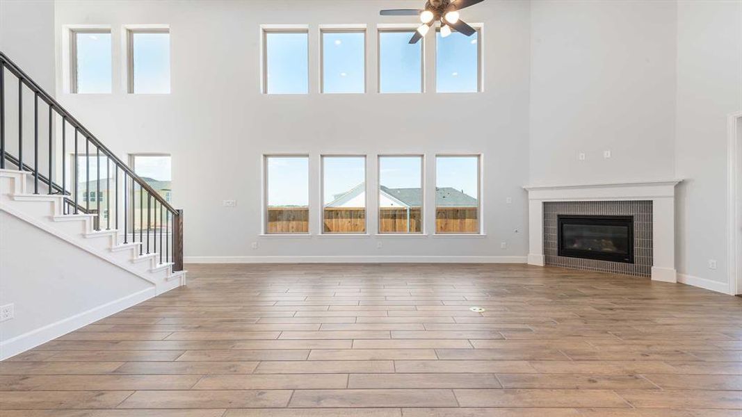 Spacious, unfurnished interior of a new home in The Heights At Uptown Celina 45', Celina (Image 20). Spacious, unfurnished interior of a new home in The Heights At Uptown Celina 45', Celina (Image 20).