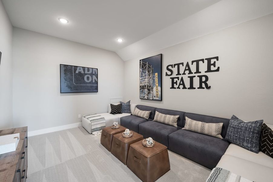 Representative furnished interior of a home built from the Verdin by Tri Pointe Homes in Pecan Ridge, Fulshear (Image 31).