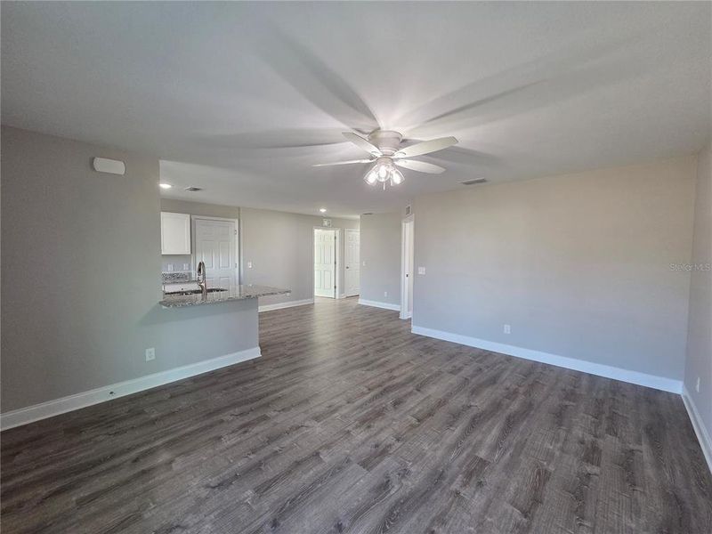 Spacious, unfurnished interior of a new home in , Lake Wales (Image 20).