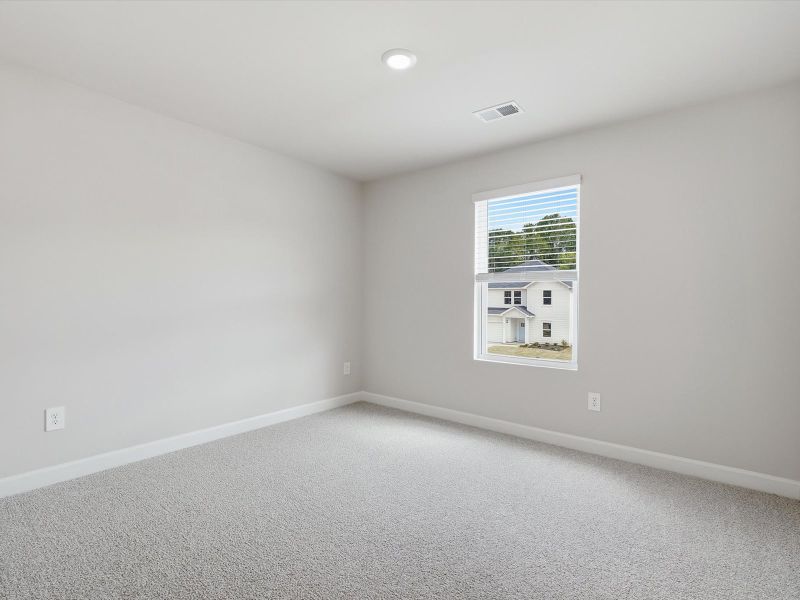 Spacious, unfurnished interior of a new home in Southwell Commons, Anderson (Image 16).