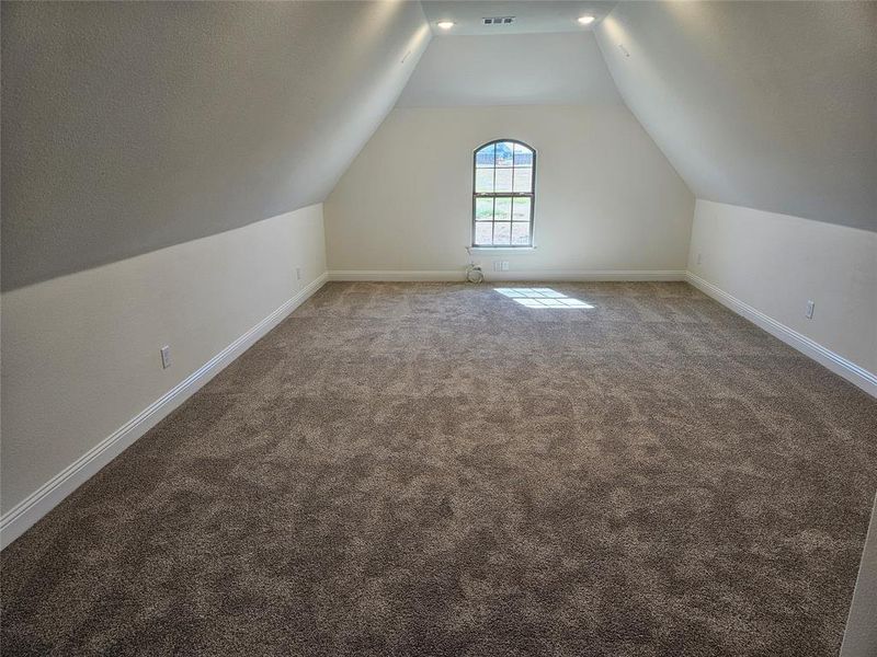 Spacious, unfurnished interior of a new home in West Farmington, Van Alstyne (Image 28). Spacious, unfurnished interior of a new home in West Farmington, Van Alstyne (Image 28).
