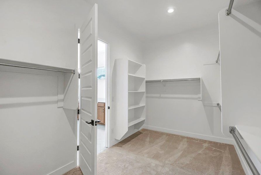 Spacious, unfurnished interior of a new home in Palo Verde at North Creek, Queen Creek (Image 25).