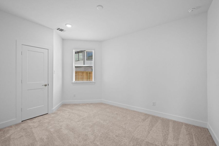 Spacious, unfurnished interior of a new home in Sienna, Missouri City (Image 10). Spacious, unfurnished interior of a new home in Sienna, Missouri City (Image 10).