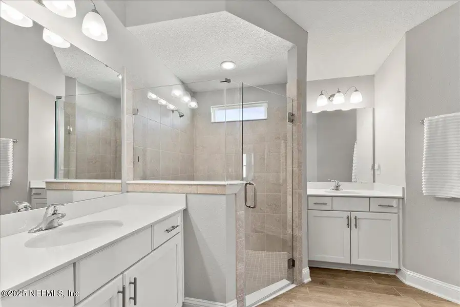 Furnished interior view inside a new home in Cross Creek, Green Cove Springs (Image 15).