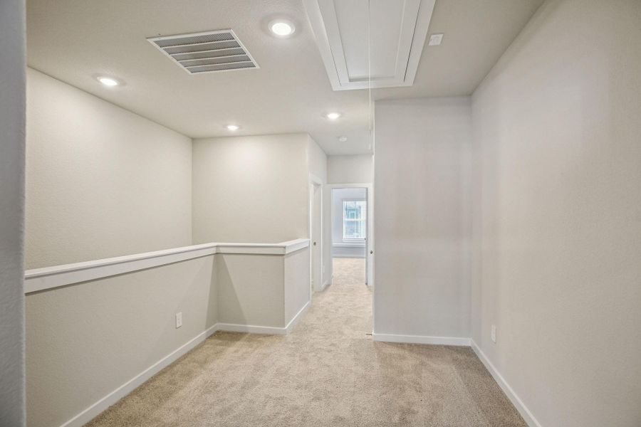 Spacious, unfurnished interior of a new home in Kemah Crossing - City Series, Kemah (Image 30). Spacious, unfurnished interior of a new home in Kemah Crossing - City Series, Kemah (Image 30).