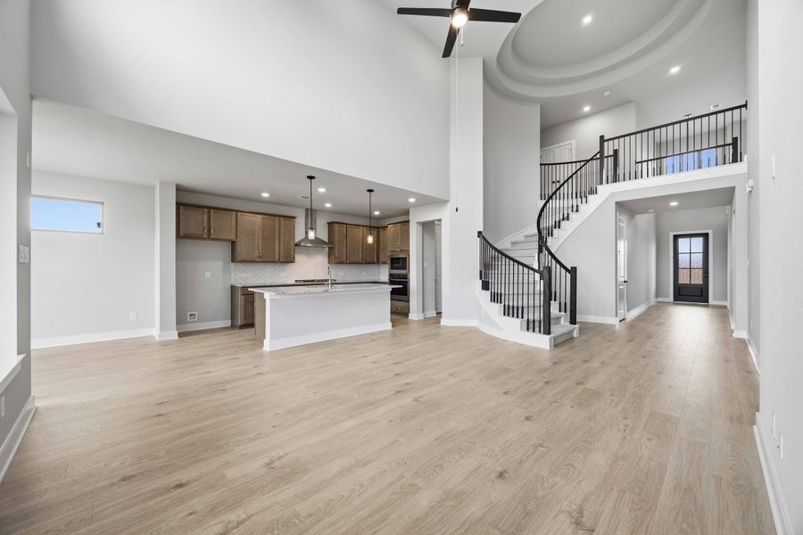 Image 41 of a home in Sunterra 50s.