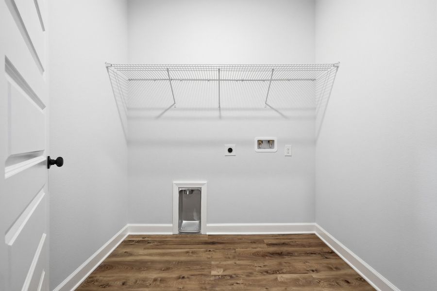 Spacious, unfurnished interior of a new home in Barton's Bend, Crestview (Image 35).
