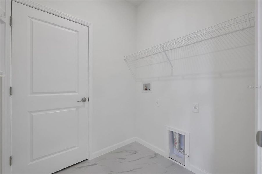 Spacious, unfurnished interior of a new home in Brystol North at Wylder, Port St. Lucie (Image 10).