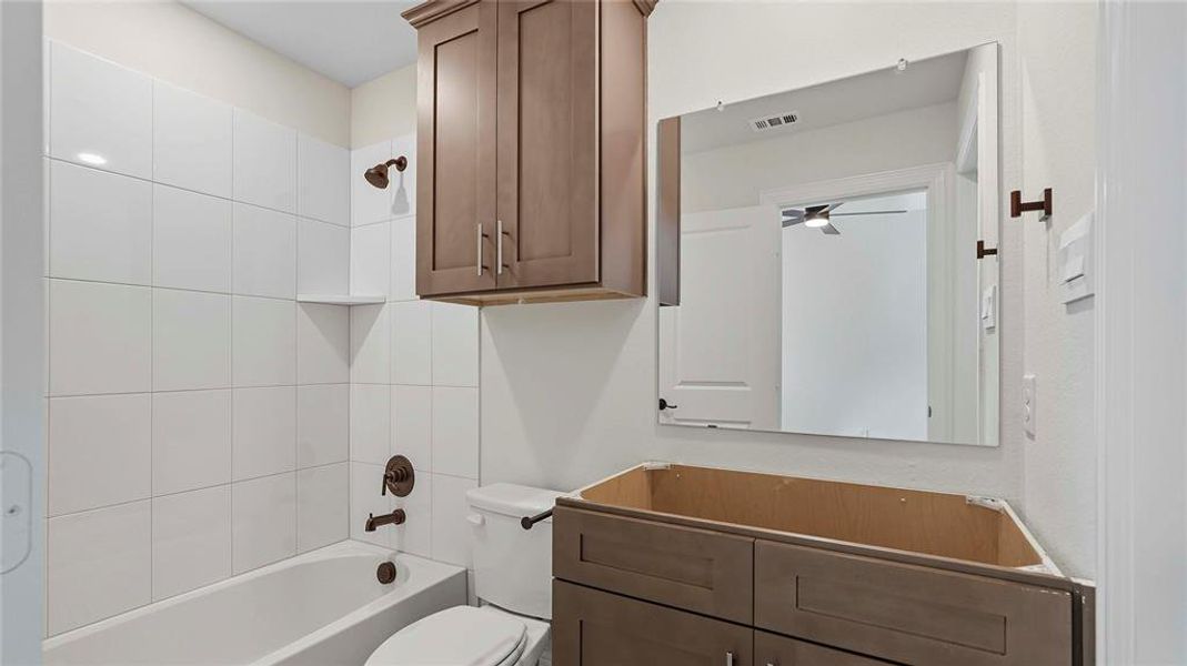 Furnished interior view inside a new home in Clearview Ranch, Royse City (Image 14).